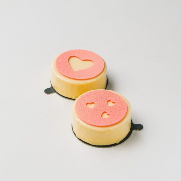 Mango cheesecake Valentine