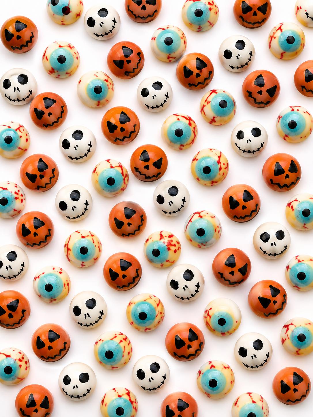 2 Halloween pralines